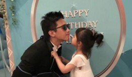 娱乐圈爆料两朵小花,揭秘“两朵小花”的崛起之路